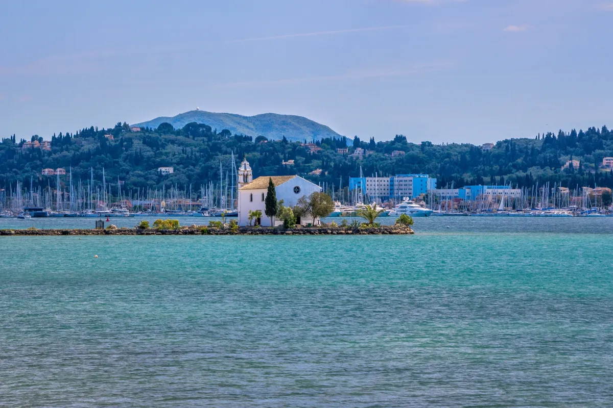 Sidari Bay in Karousades, Greece — photo 4