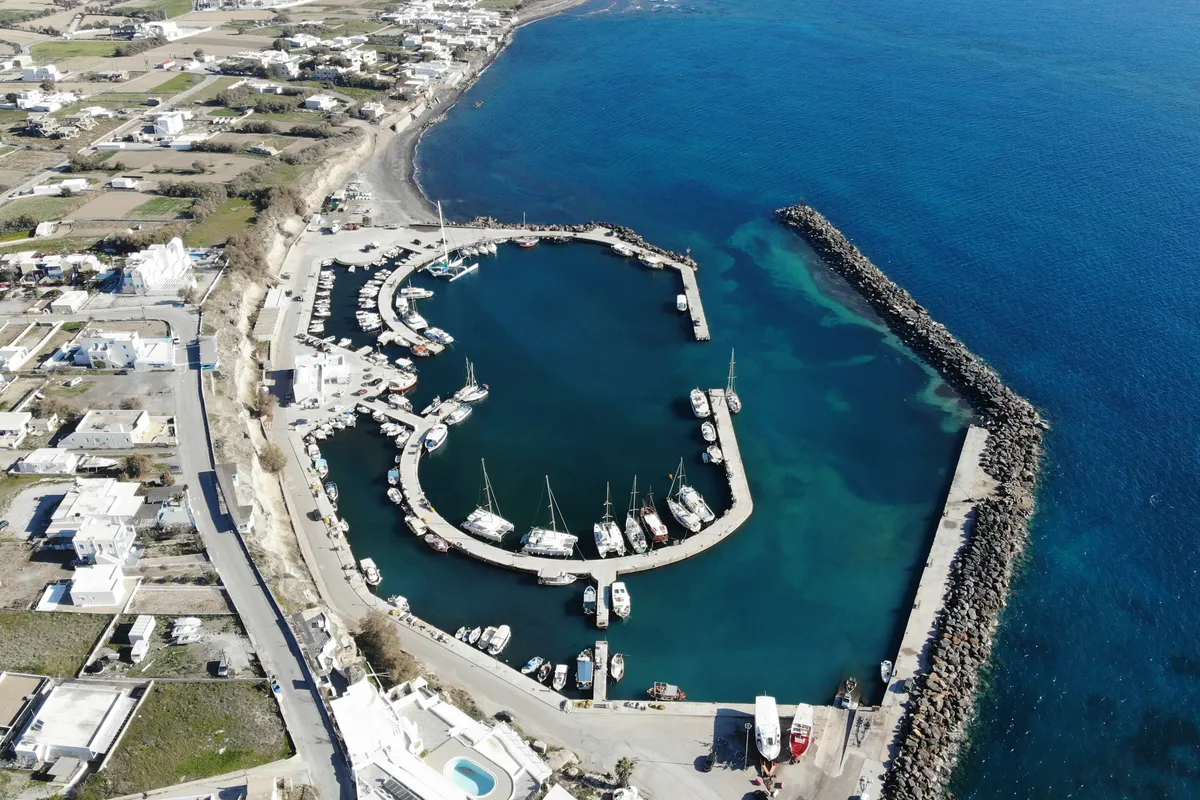 Marina Exomytis / Vlychada in Thira Municipal Unit, Greece — photo 4