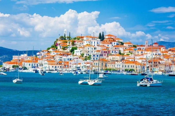 Stadthafen Poros, marina in Poros, Greece — photo 4