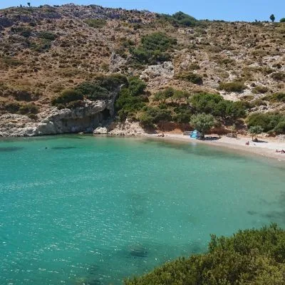 Spilia Bay in Megalo Chorio, Greece — photo 4