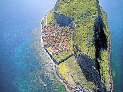 Kremmydi Bay in Gerakas, Greece — photo 2