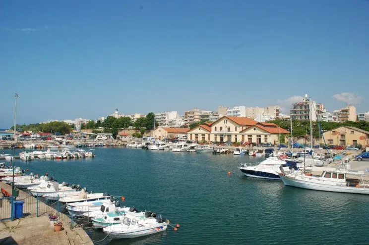 Epivatigos Port, marina in Αμμουλιανή, Greece — photo 4