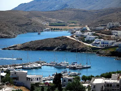 Limin Loutra Marina