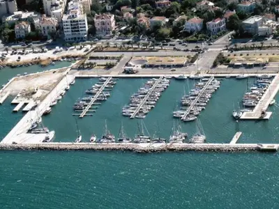 Yacht Club Mytilinis, marina in Mytilene, Greece — photo 3