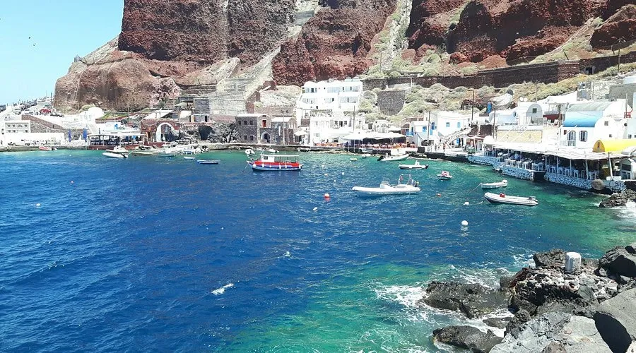 Amoudi Bay in Ia Municipal Unit, Greece — photo 3