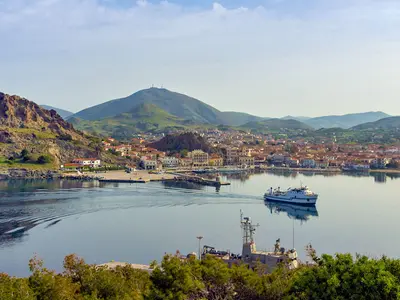 Alievtiko katafygio "Toyrkikou gialoy" Marina in Myrina, Greece — photo 5
