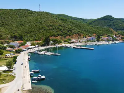 Small Port, marina in Sithonia Municipal Unit, Greece — photo 2