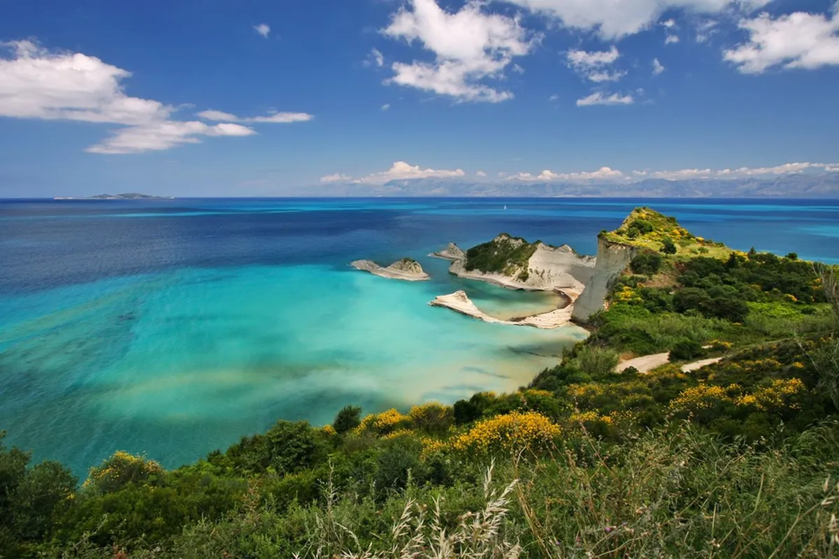 Sidari Bay in Karousades, Greece — photo 2