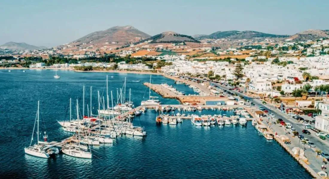Paroikia Marina, Paros, marina in Parikia, Greece — photo 2