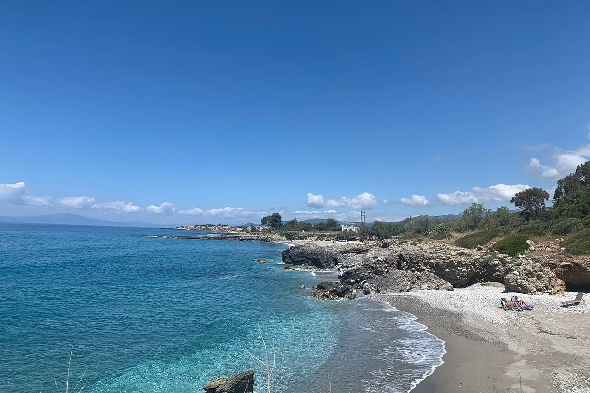 Agios Nikolaos Bay in Korissia, Greece — photo 3