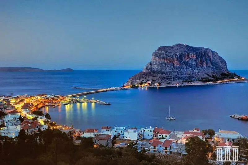 Xylis Bay in Plitra, Greece — photo 3