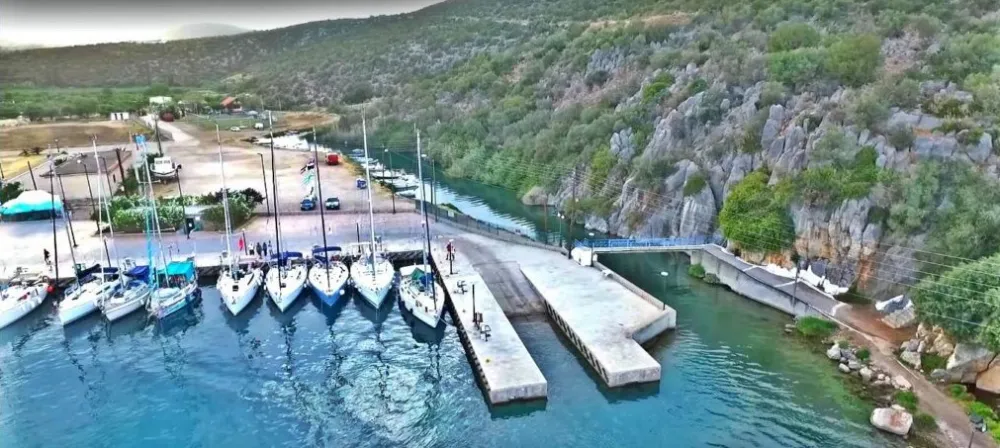 Epivatigos Port, marina in Αμμουλιανή, Greece — photo 2