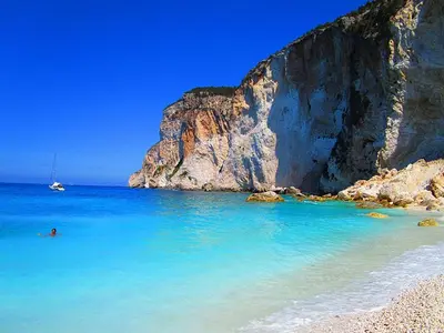 Kolpiskos Kalamitsas Bay in Antipaxos, Greece — photo 3