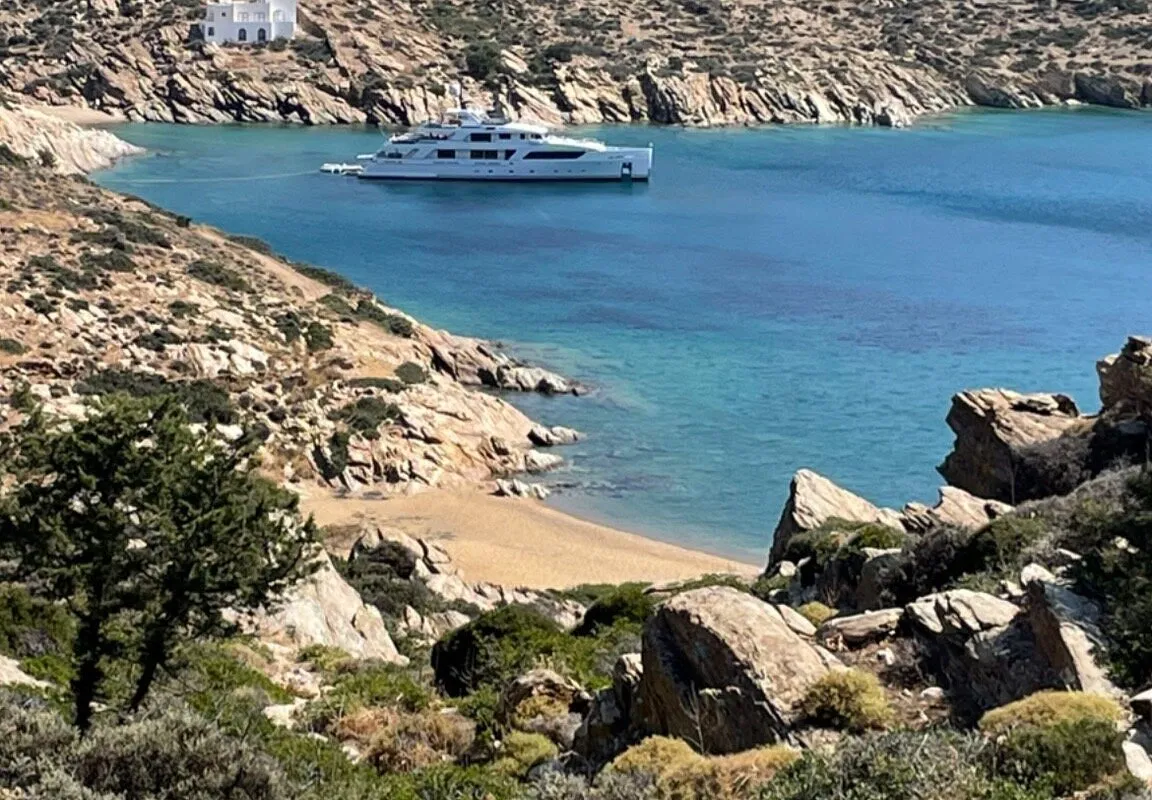 Three Churches Bay in Manganari, Greece — photo 3