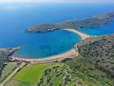 Kolona Bay in Μέριχας, Greece — photo 5