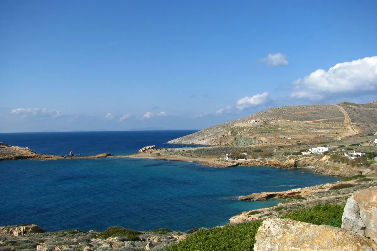 Koumbara Bay in Chora, Greece — photo 3