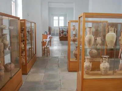Archaeological Museum Of Mykonos - Photo 3