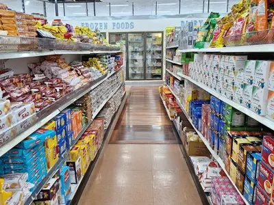Cash & Carry - Photo 1