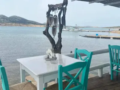 Mpakas Fish Tavern - Photo 3