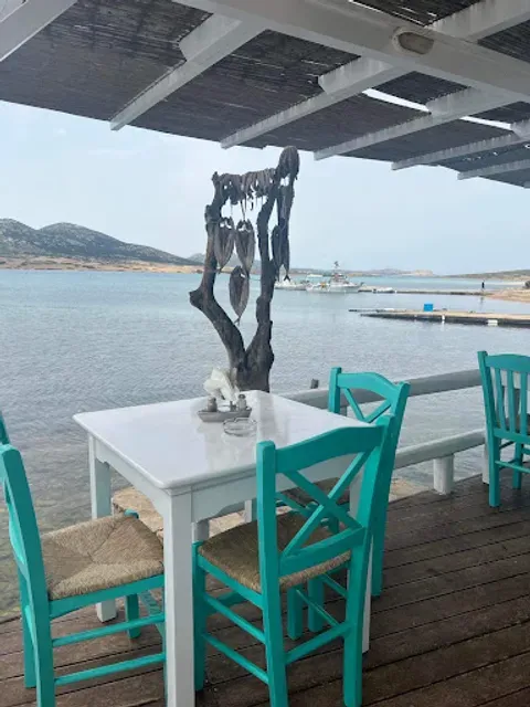 Mpakas Fish Tavern - Photo 3