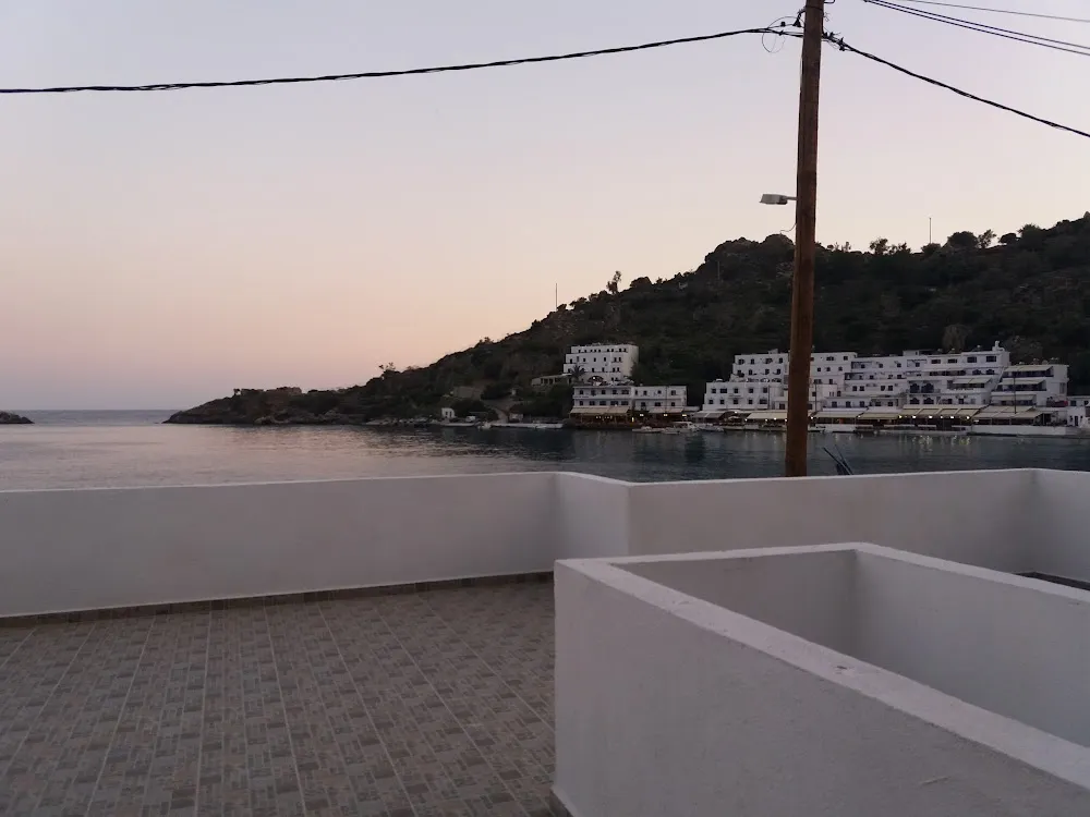Akroyiali beach bar - Photo 1