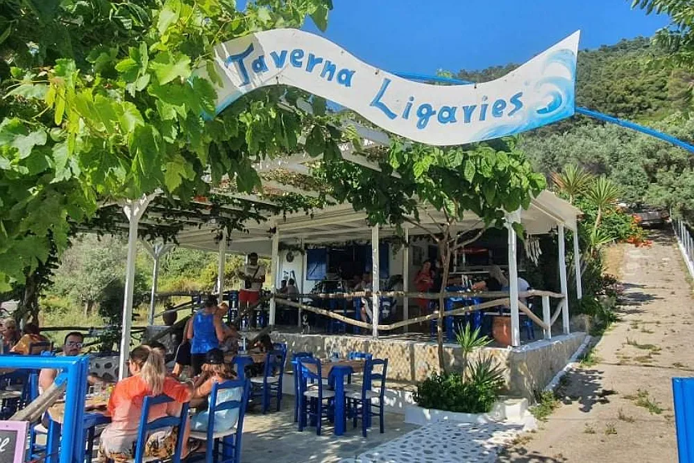 Taverna Ligaries - Photo 4