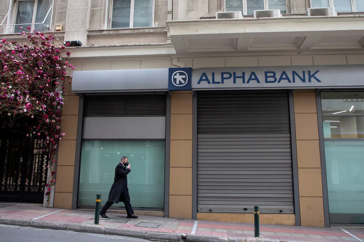 Alpha Bank - Photo 1