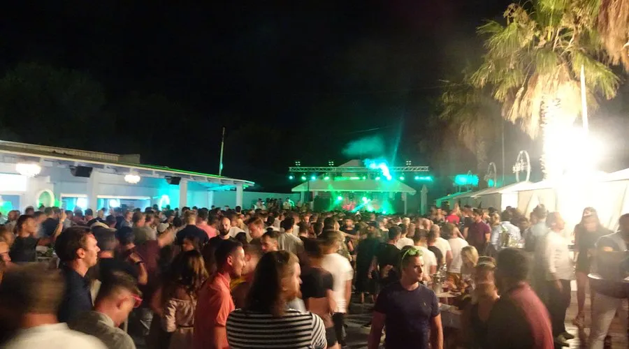 Hemingway Bar - Photo 1
