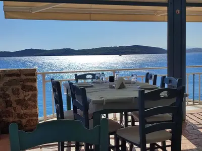 Καβοσ - Photo 3