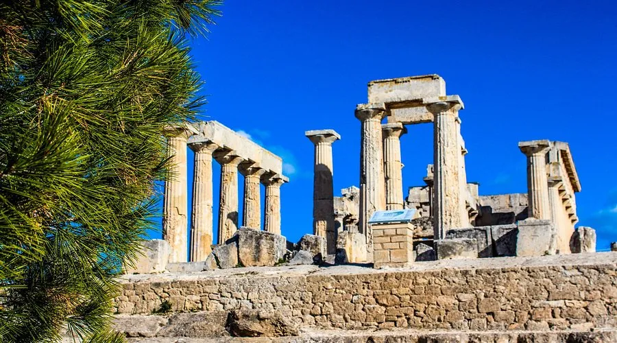 Temple of Aphaia - Photo 1