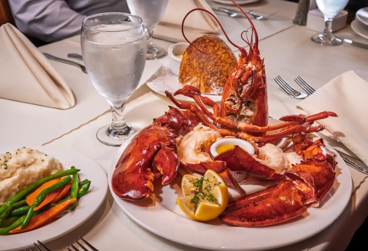 Scott's Seafood Resturant - Photo 1