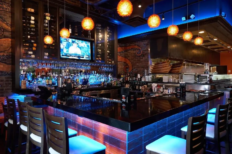 17th Street Thai Sushi - Photo 2
