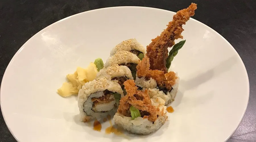 17th Street Thai Sushi - Photo 3