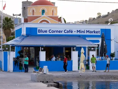Blue Corner Cafe - Photo 2
