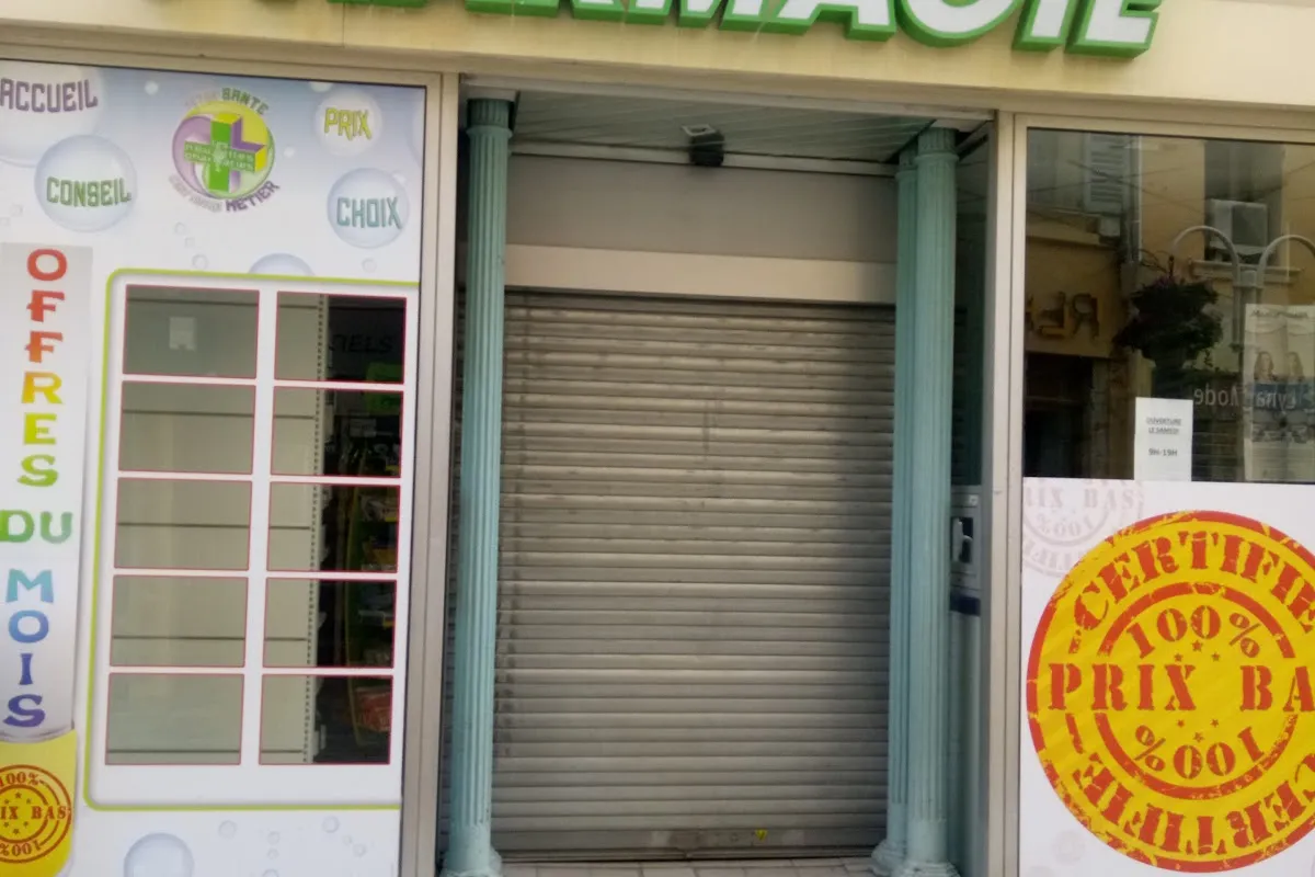 Pharmacie d’Alger - Photo 1