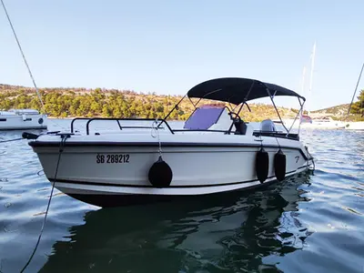 Adria Speed Boot - Charter - Photo 2