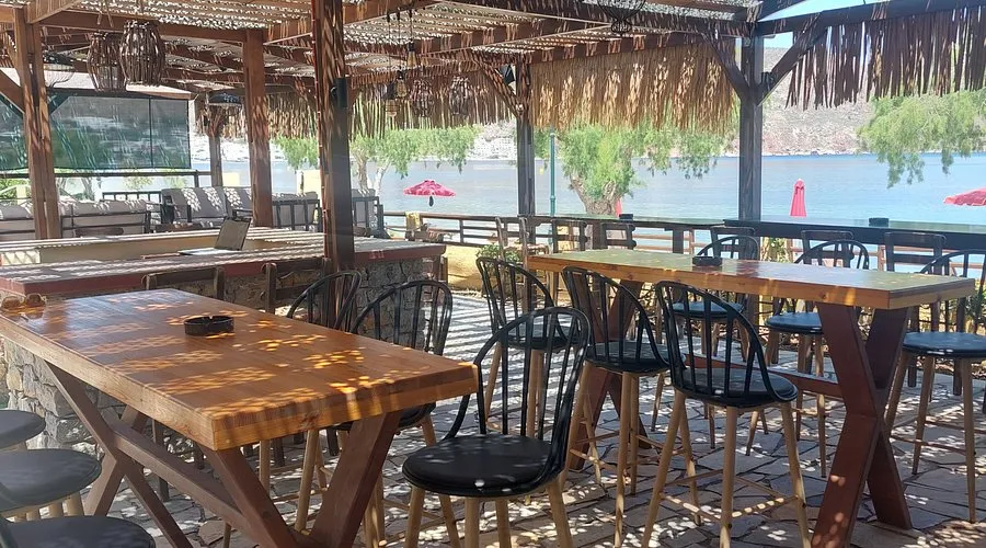 Bozi Bar - Photo 1
