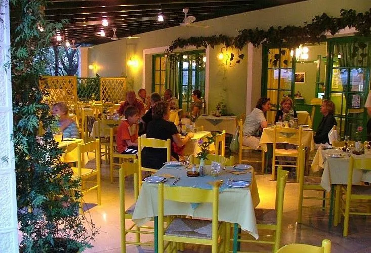 Corfu Sailing Club - Photo 2