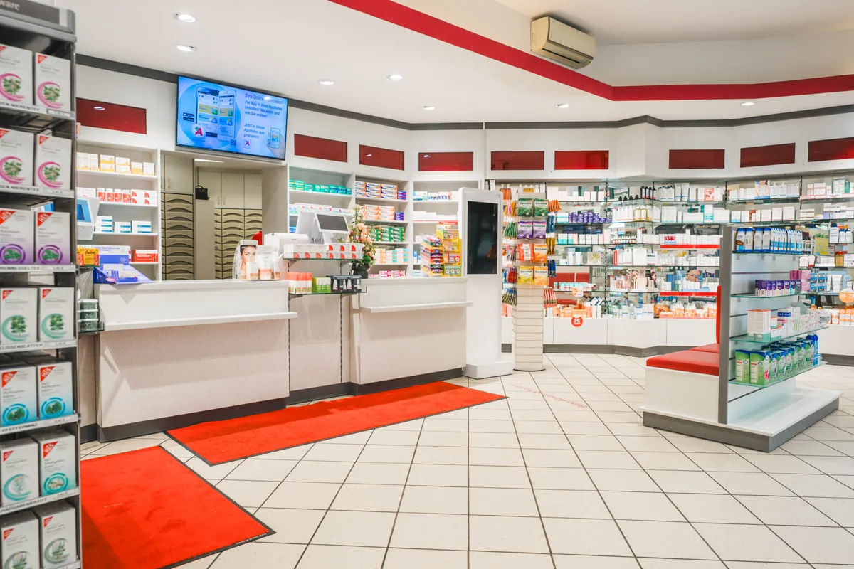 Apotheke am Steintor - Photo 2