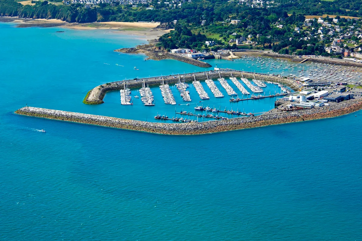 Fuel Dock - Photo 2