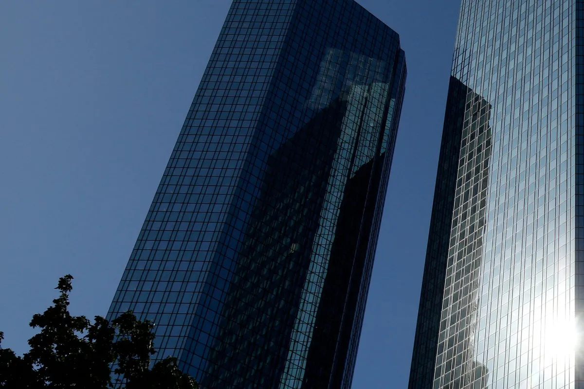 Deutsche Bank - Photo 1