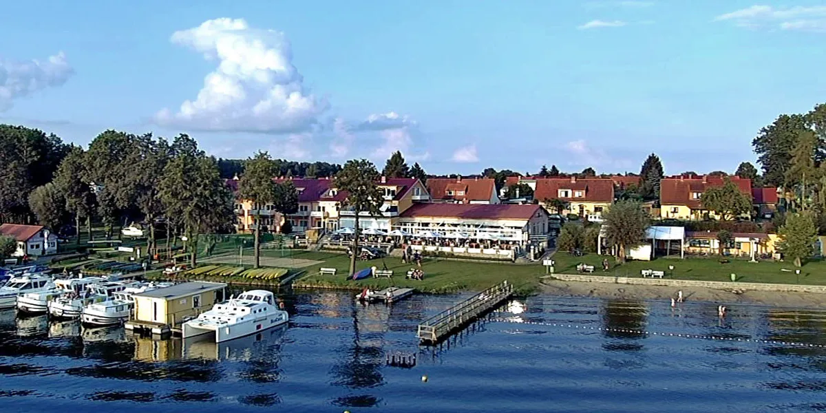 Strandhotel & Strandrestaurant Mirow - Photo 4