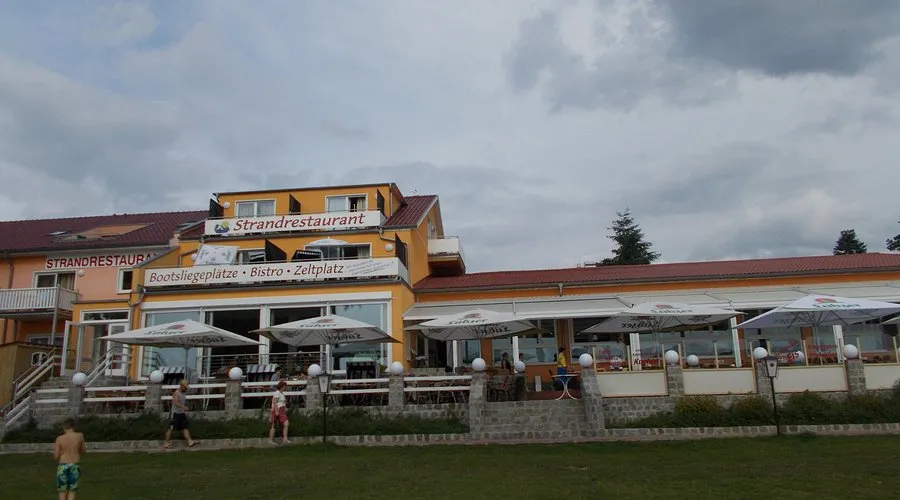 Strandhotel & Strandrestaurant Mirow - Photo 2