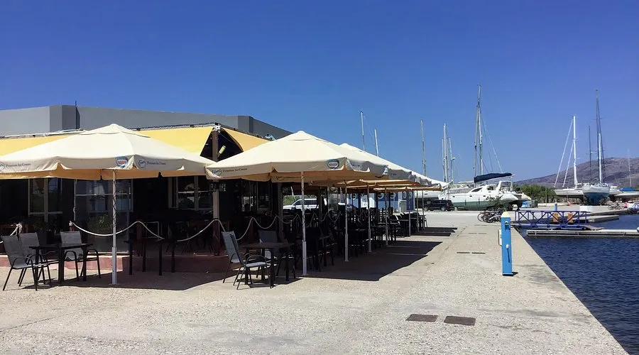 Marina Sunset Cafe & Pub - Photo 1
