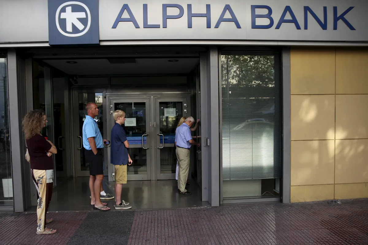 Alpha Bank - Photo 3