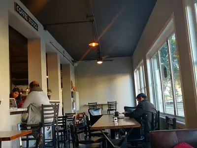 KYKNOS coffee and more - Photo 2