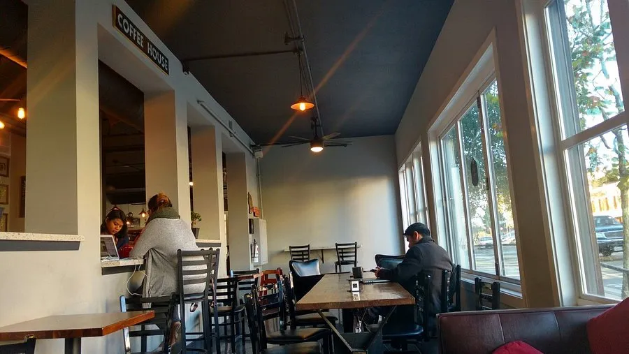 KYKNOS coffee and more - Photo 2