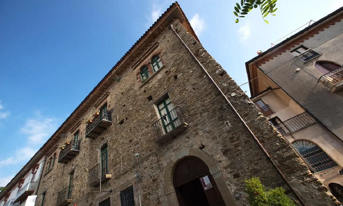 Palazzo Civico delle Arti - Photo 4
