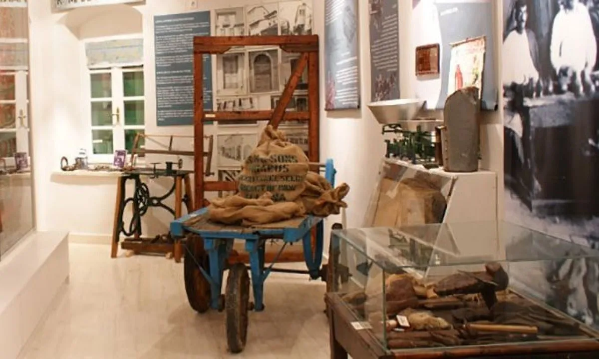 Phonograph Museum - Photo 1