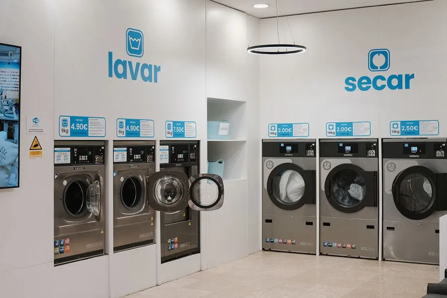 Lavandaria Self Service - Photo 2